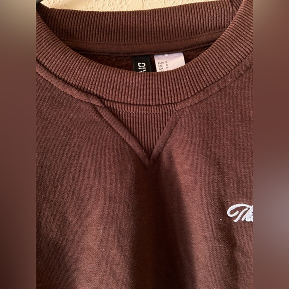 H&M “The Valley” Sweatshirt🤎 - Picture 7 of 7